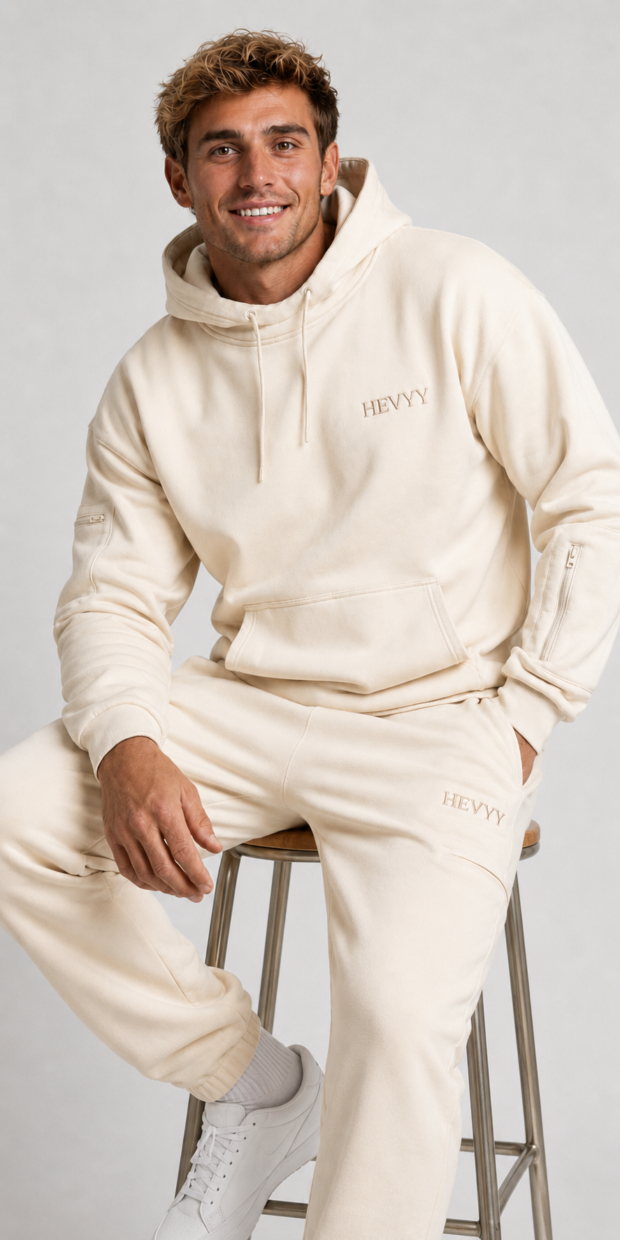 HEVYY Calm™ Travel Hoodie